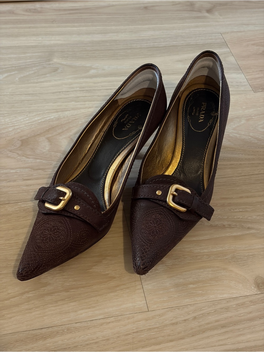 Prada early 2000's Embroidery kitten heels